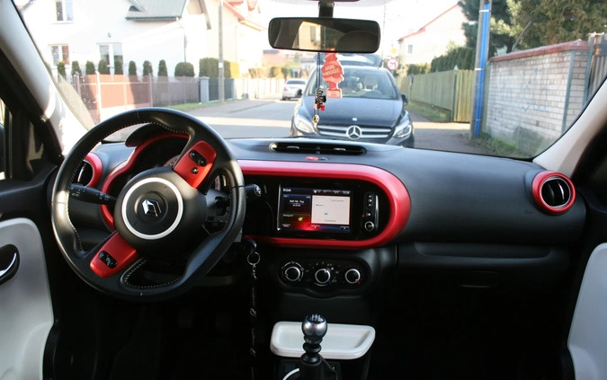 Renault Twingo cena 29900 przebieg: 82523, rok produkcji 2017 z Płock małe 106